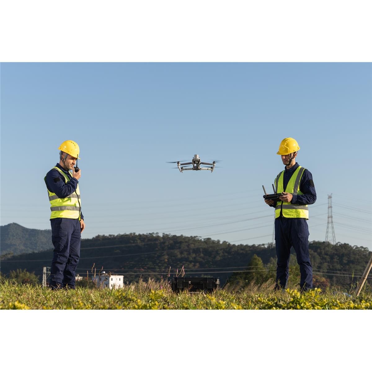 Autel Robotics EVO Max 4T Autel Robotics EVO Max 4T Industrial Drone with Smart Controller V3 Autel Florida Drone Supply Autel Robotics EVO Max 4T 8K Drone with Smart Controller
