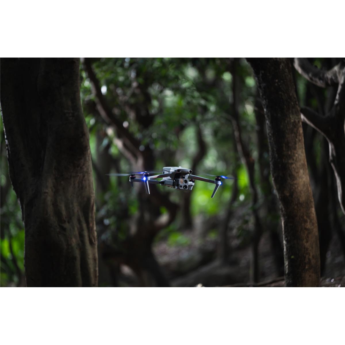 Autel Robotics EVO Max 4T Autel Robotics EVO Max 4T Industrial Drone with Smart Controller V3 Autel Florida Drone Supply Autel Robotics EVO Max 4T 8K Drone with Smart Controller
